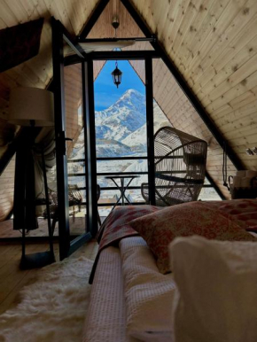 Kazbegi cottage kide- ყაზბეგში კოტეჯი კიდე